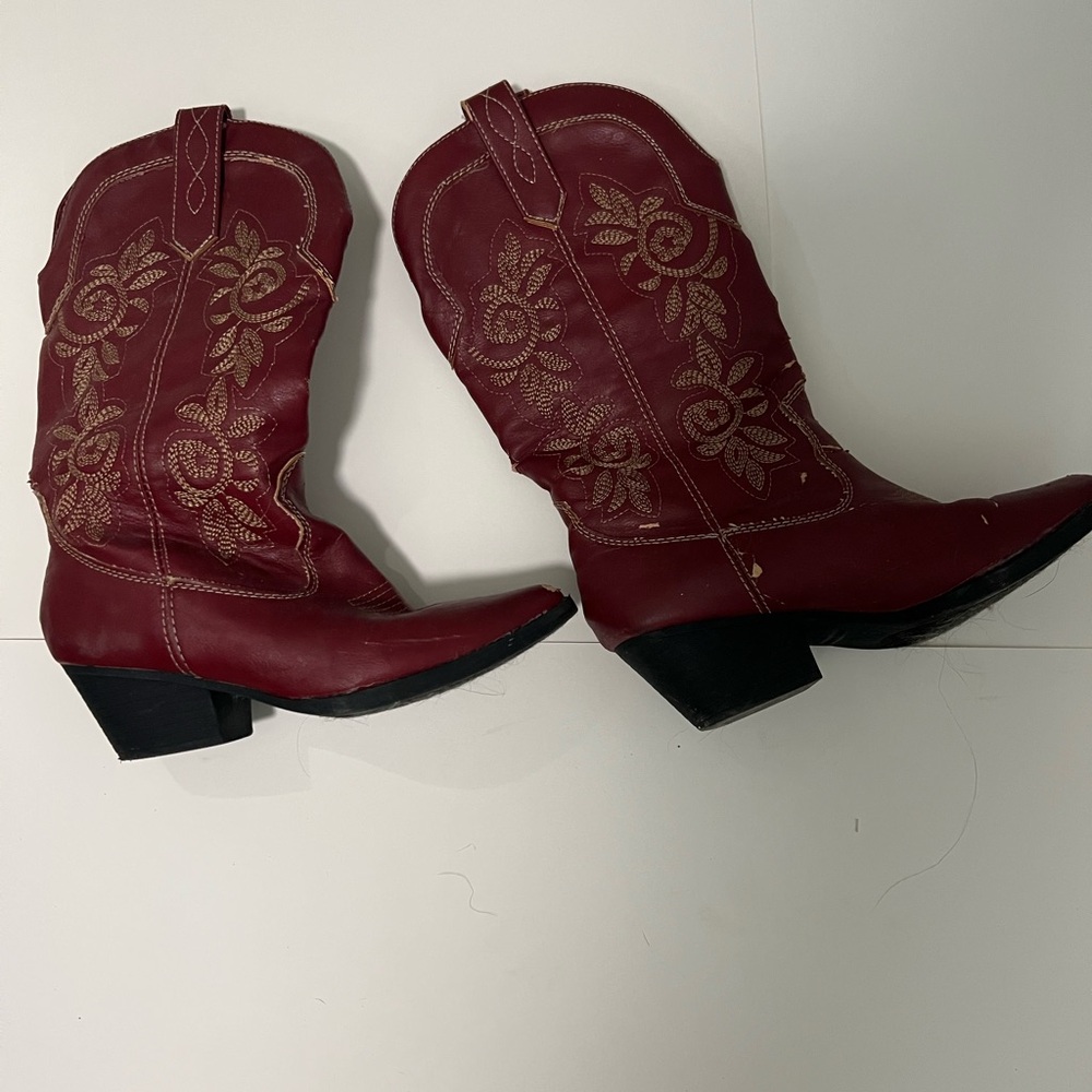 Red Western Embroidered Cowboy Boots